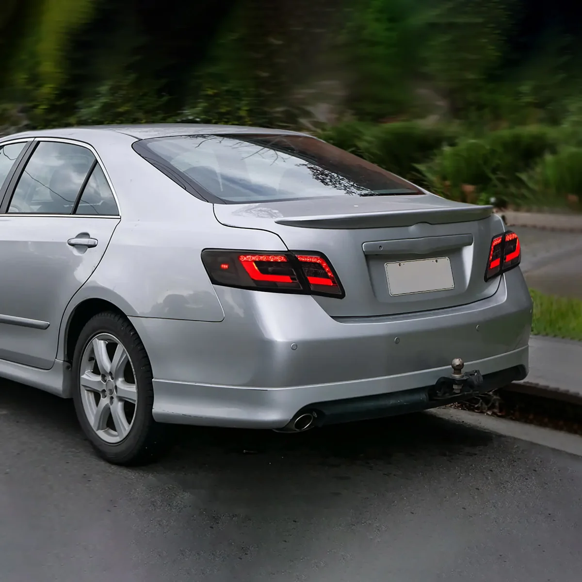 07-11 Toyota Camry Tail light Change To Full LED - Image 7
