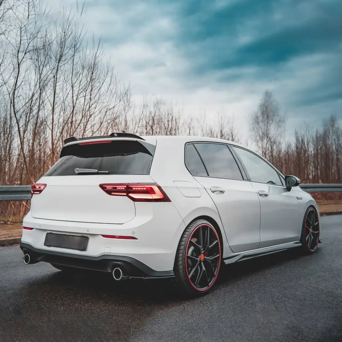 MK8 Golf R Tail lights Upgrade To Full LED Sequential Photos1